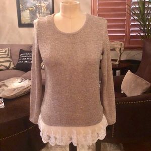 Speechless grey and gold blouse